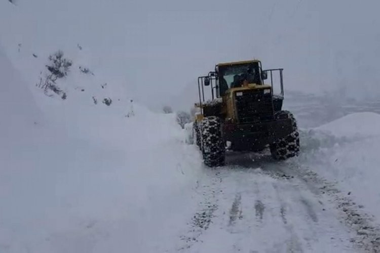 Siirt'te 28 k&ouml;y yoluna ulaşım sağlanamıyor