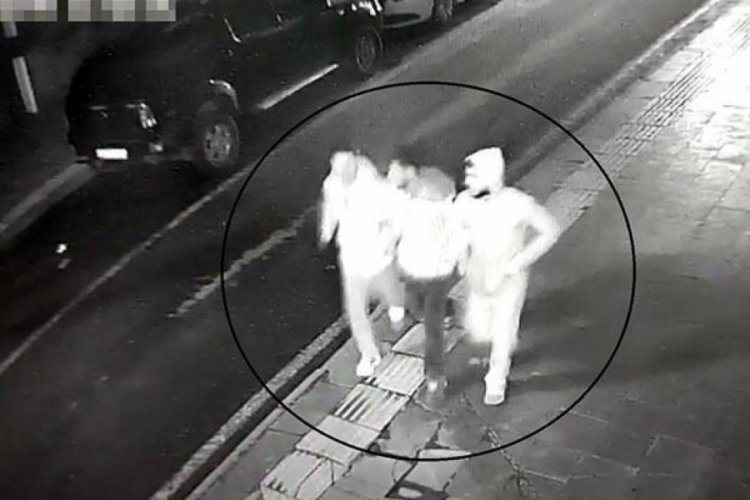 Gen&ccedil; kadını korkutan kapka&ccedil;&ccedil;ılar yakalandı