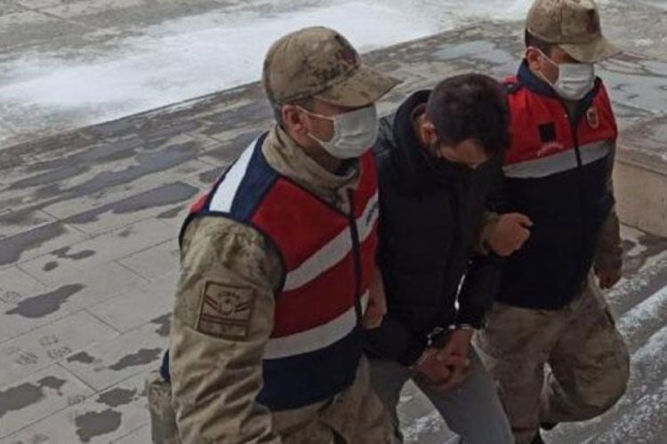 Manisa'da hırsızlık yaptı, Van'da yakalandı