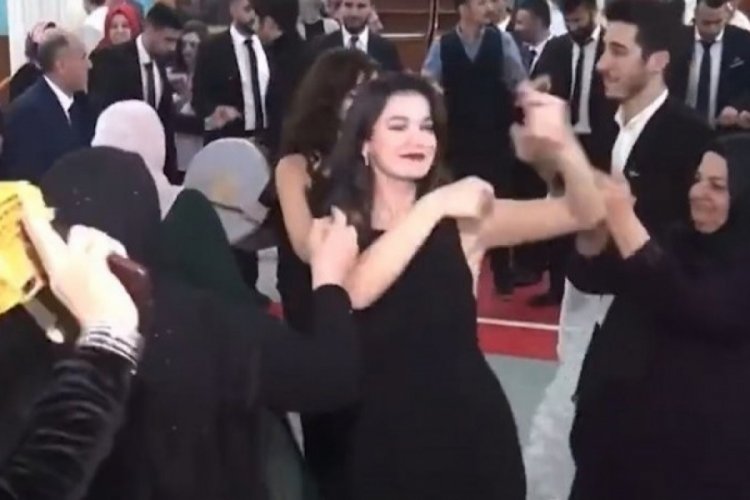 Pınar Deniz d&uuml;ğ&uuml;nde