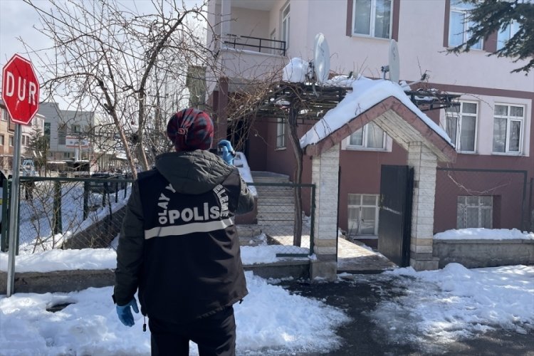 Kazara kendini vurduğu d&uuml;ş&uuml;n&uuml;len kişi ağır yaralandı