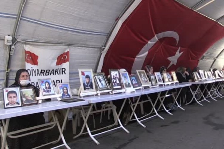 924 g&uuml;nd&uuml;r evlat yolu g&ouml;zl&uuml;yorlar