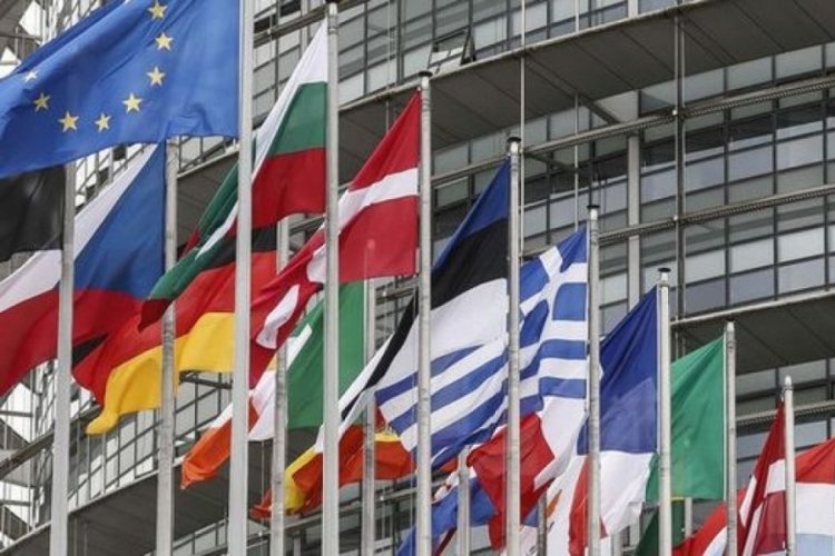 AB, Rusya'ya yeni yaptırımları onayladı