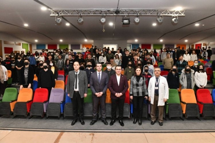 Bursa'nın gen&ccedil;leri Başkan Kanar ile buluştu