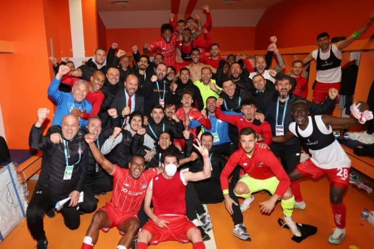 Antalyaspor ligde yenilmezlik serisini 7 ma&ccedil;a &ccedil;ıkardı