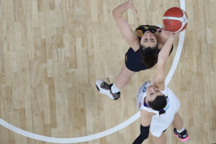 Bursa'nın İncileri Fenerbah&ccedil;e deplasmanında