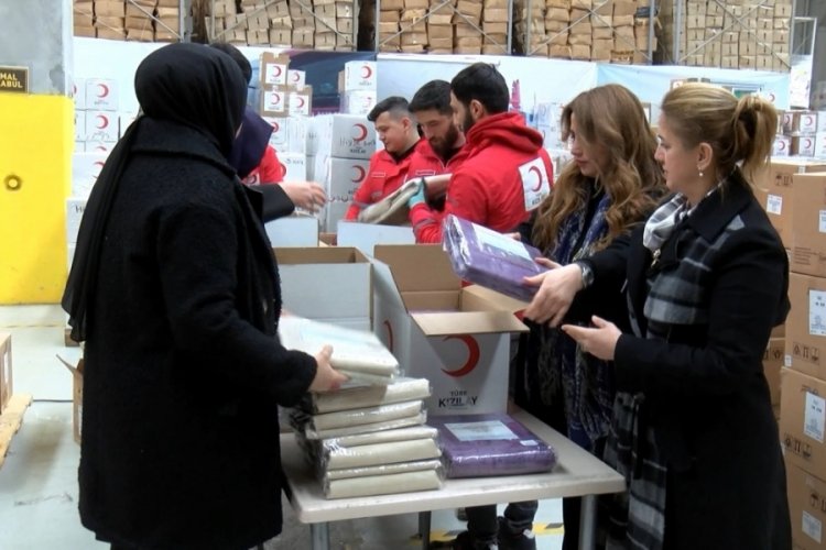 İdlib kentine 3 TIR yardım İstanbul'dan yola &ccedil;ıktı