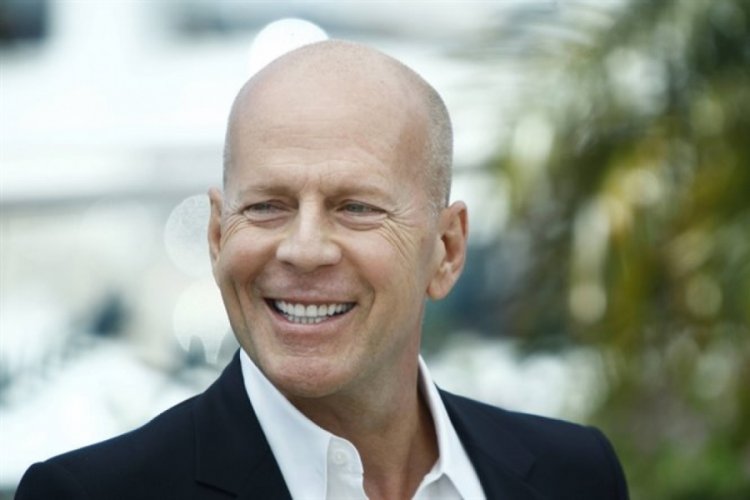 Bruce Willis hafıza kaybı yaşadığı i&ccedil;in replik ezberleyemiyor' iddiası!