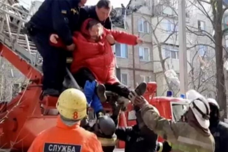 Rusya, Harkov'da sivillere saldırdı