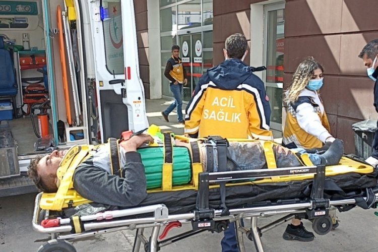 Adıyaman'da &uuml;zerine su motoru d&uuml;şen iş&ccedil;i yaralandı&nbsp;