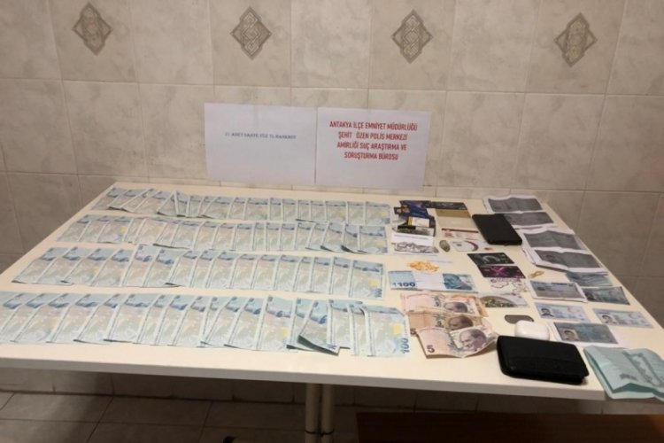 Hatay'da doktor adına kredi &ccedil;ekmek isterken yakalandı