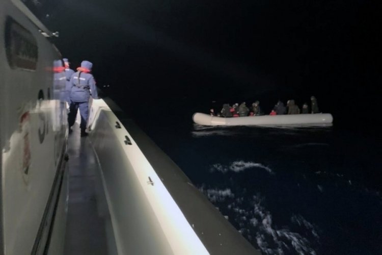 28 d&uuml;zensiz g&ouml;&ccedil;men kurtarıldı