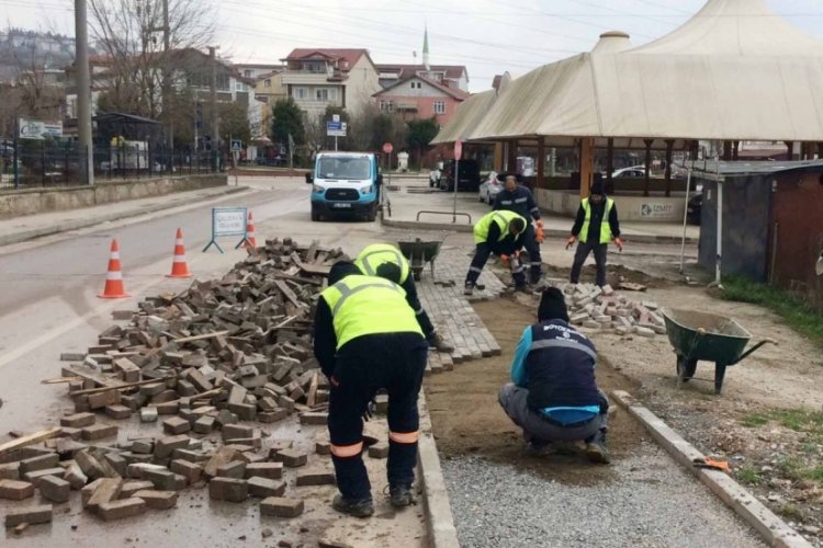 Karın bozduğu yollar onarılıyor