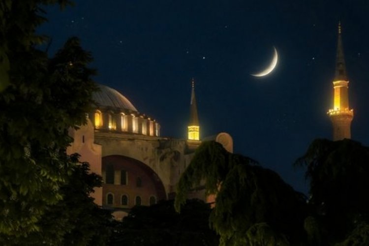 Ramazanın m&uuml;jdesi Berat Kandili yarın...