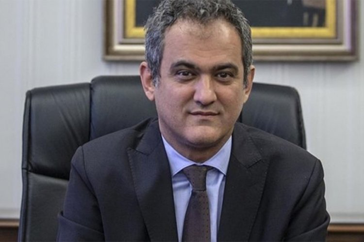 Bakan &Ouml;zer'den &ouml;ğretmen ataması a&ccedil;ıklaması