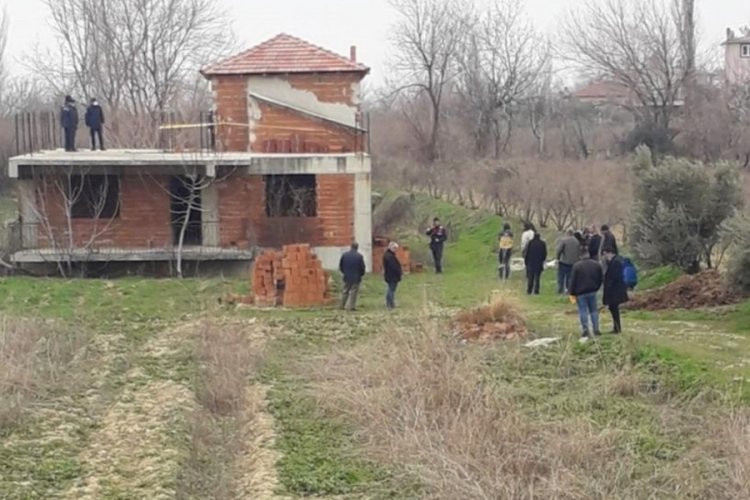 Cezaevinden izinli &ccedil;ıktı, &ouml;l&uuml; bulundu