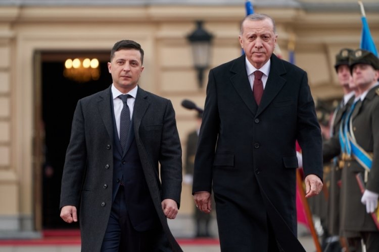 Cumhurbaşkanı Erdoğan, Ukrayna Cumhurbaşkanı Zelenskiy ile g&ouml;r&uuml;şt&uuml;
