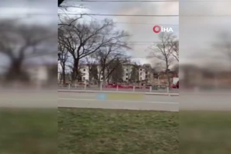 Rusya, Mariupol'de sığınak olarak kullanılan tiyatroyu vurdu