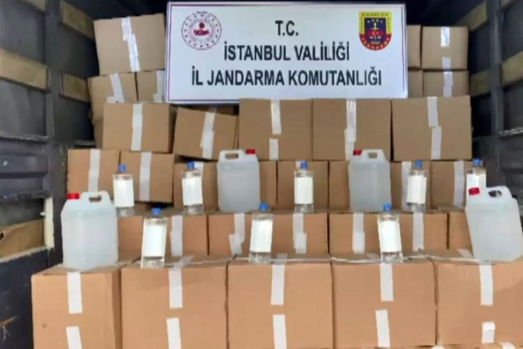 İstanbul'da jandarma sahte alkol operasyonu d&uuml;zenledi
