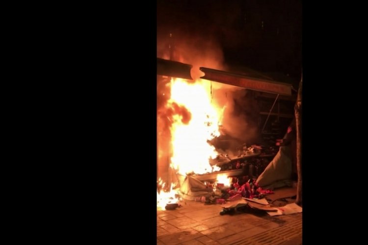 Ordu'da ayakkabı d&uuml;kkanı yangında kullanılamaz hale geldi