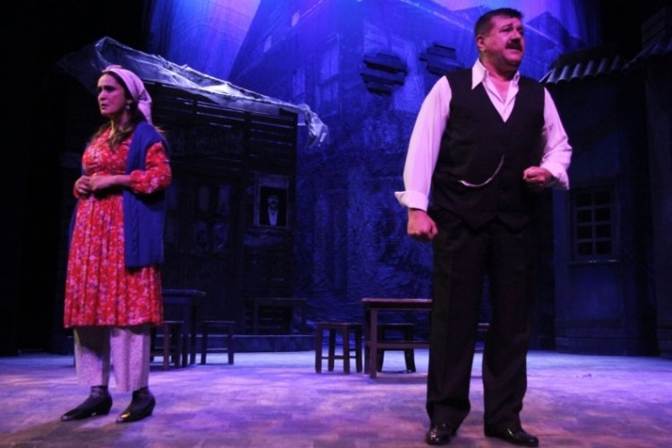 Bursa Uluslararası Balkan &Uuml;lkeleri Tiyatro Festivali coşkusu