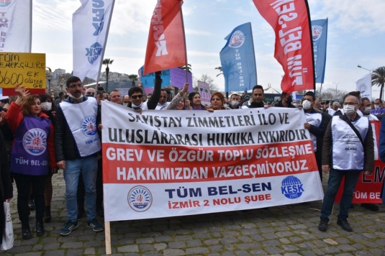 İzmir Konak Meydanı'nda '3600 ek g&ouml;sterge' a&ccedil;ıklaması