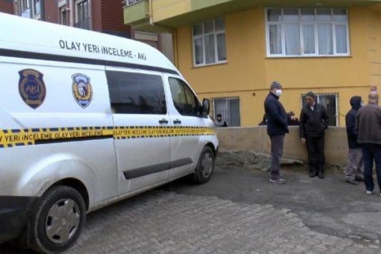 İstanbul'da bir kişi, 58 yaşındaki babasını &ouml;ld&uuml;rd&uuml;