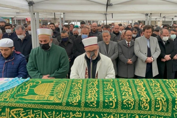 AK Parti Bursa eski İl Başkanı Ayhan Salman'ın annesine veda