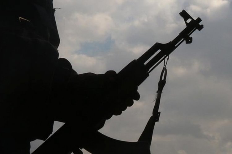 PKK/YPG i&ccedil;erisinde silahlı faaliyet g&ouml;steren ter&ouml;rist, Şanlıurfa'da yakalandı