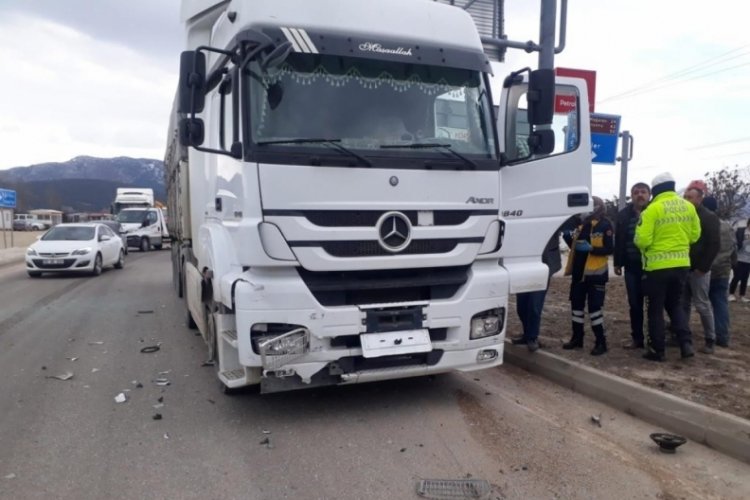 Isparta'da trafik kazası: 2 yaralı