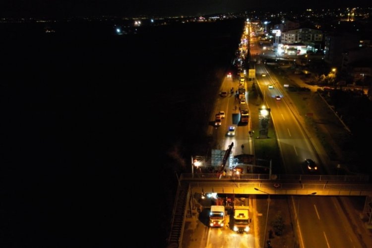 Yalova'da zincirleme kaza: 7 ara&ccedil; birbirine girdi