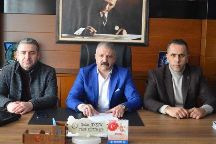 Atamasından sonra 26 ay g&ouml;reve başlatılmadı, g&ouml;reve başladığı g&uuml;n g&ouml;revden alındı