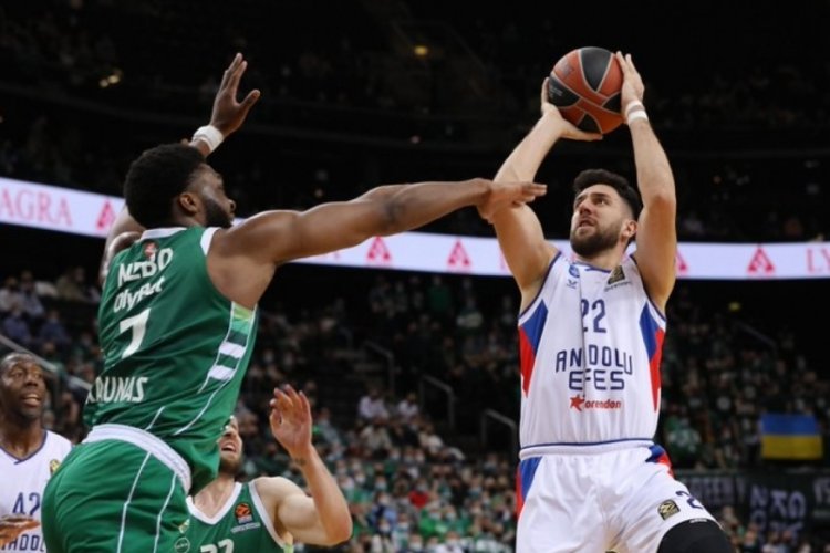 Anadolu Efes, deplasmanda Zalgiris'i yendi