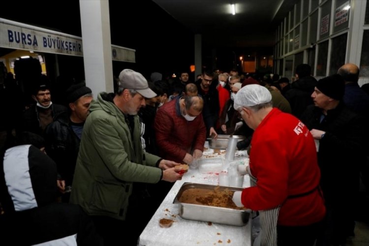 Bursa'da kandil geleneği bozulmadı