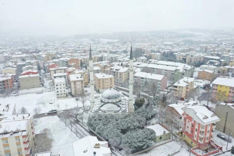 İstanbul'da kar yağışı etkili oldu