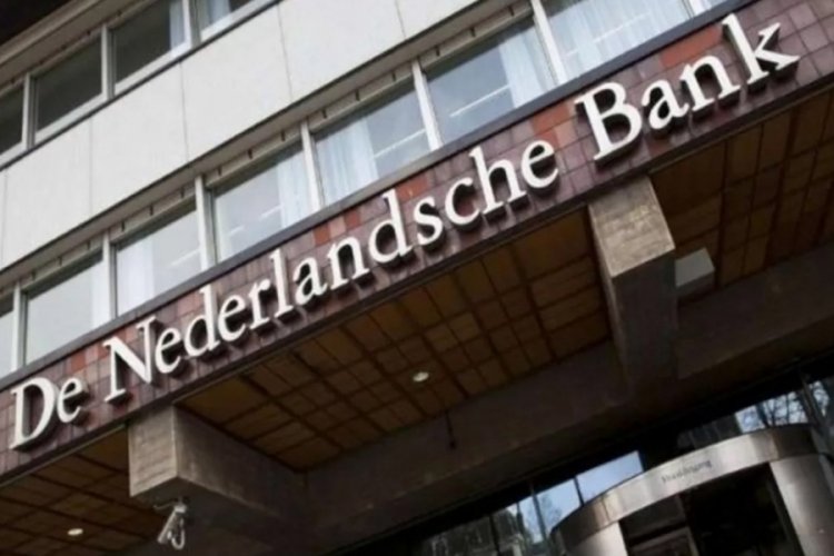 Hollanda, Rus varlığını dondurdu