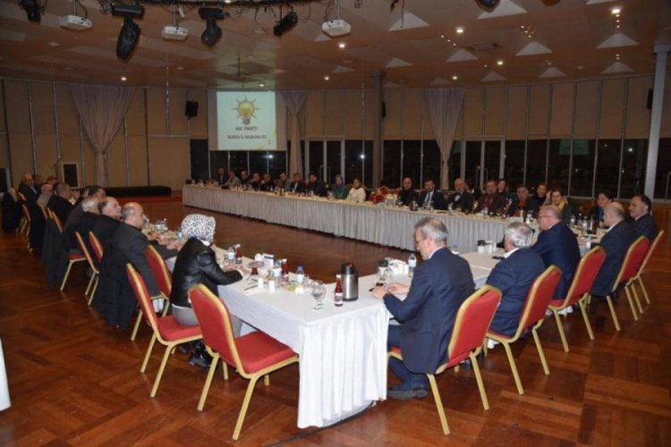 Bursa'da Başkan G&uuml;rkan istişarelerde bulundu