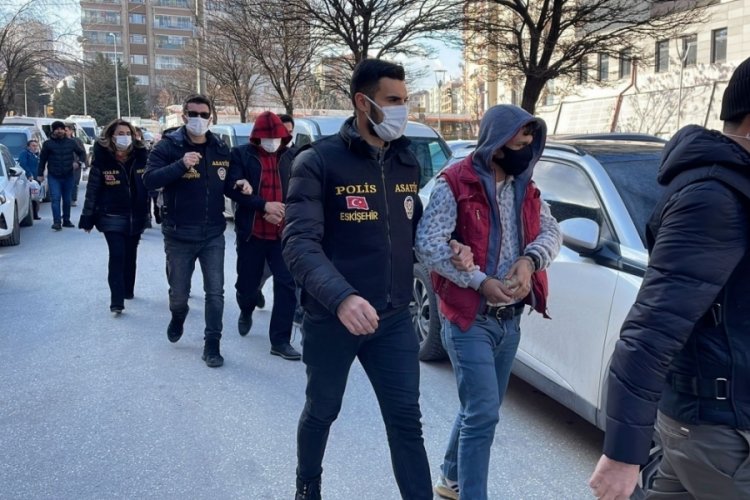 Fuhuş operasyonunda 4 tutuklama