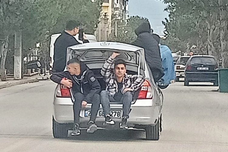 Gen&ccedil;lerin tehlikeli yolculuğu g&ouml;renleri şaşkına &ccedil;evirdi