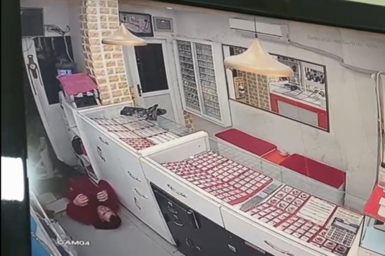 Kuyumcuya silahlı saldırıda 1 kişi yaralandı