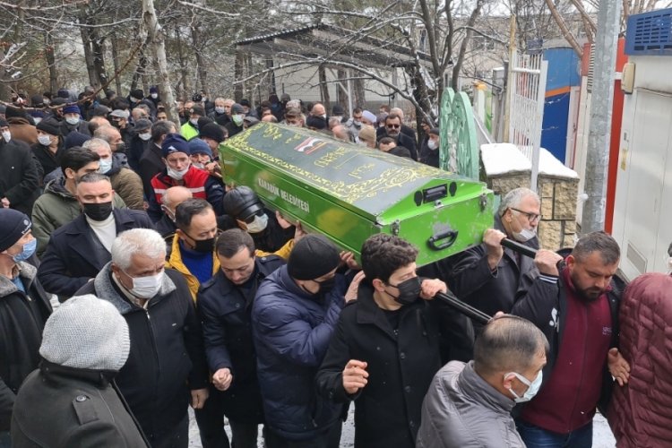İntihar eden lise &ouml;ğrencisi son yolculuğuna uğurlandı