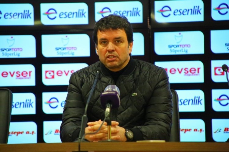 Cihat Arslan: Ger&ccedil;eklerle y&uuml;zleşip farklı planların i&ccedil;ine girmeliyiz