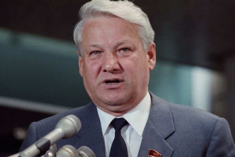 Yeltsin'den &ccedil;ok konuşulacak Putin ifadeleri!