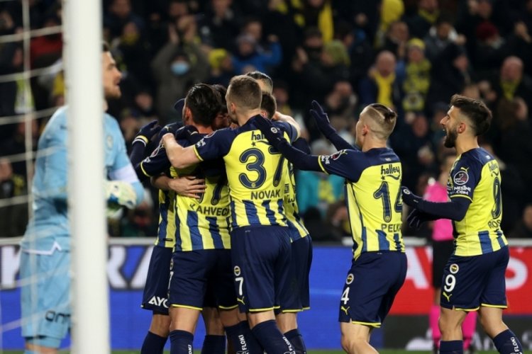 Fenerbah&ccedil;e, Konyaspor karşısında ikinci yarıda a&ccedil;ıldı