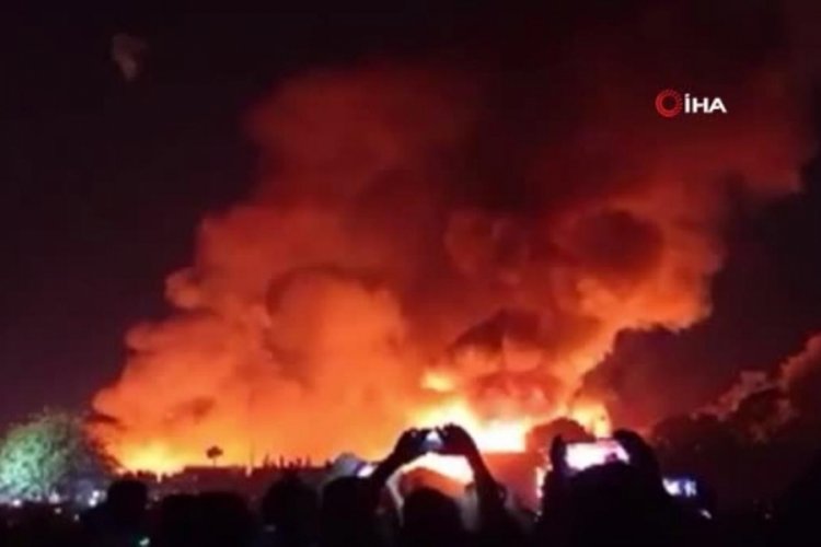 Bangladeş'te yangın: 400 ev k&uuml;l oldu