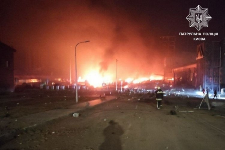 Rusya, Kiev'in &ccedil;evresini vurdu: 1 &ouml;l&uuml;