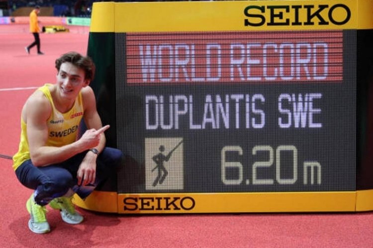 Mondo Duplantis'ten d&uuml;nya rekoru