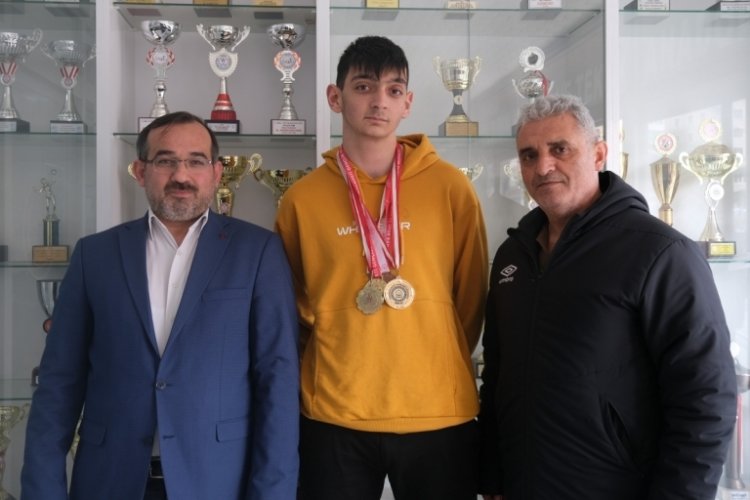 Bursa'da Yıldırım MTAL sporda başarılara doymuyor