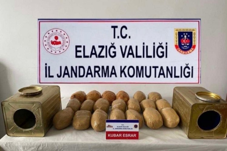 Sal&ccedil;a kutusu ve zeytin tenekelerine uyuşturucu saklamışlar