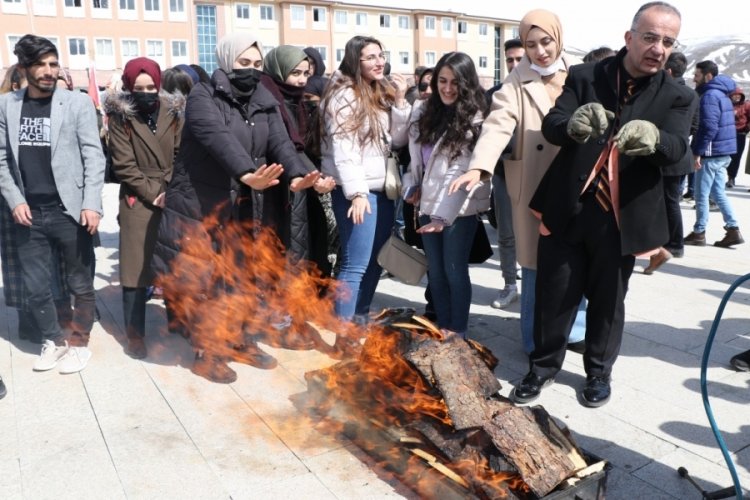 Nevruz ateşi, soğuk havada ısınmaya yaradı